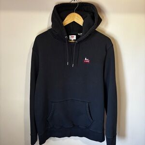 Levi's Men’s Special Edition Snoopy Embroidered Black Sweatshirt Pullover Hoodie